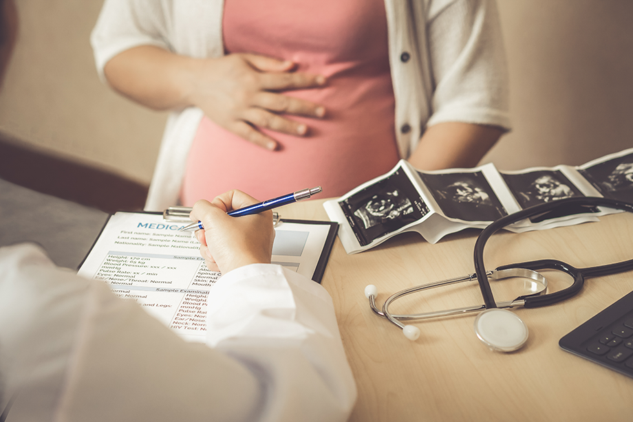 suivi grossesse par medecin generaliste (suivi de la femme enceinte en medecine generale,)